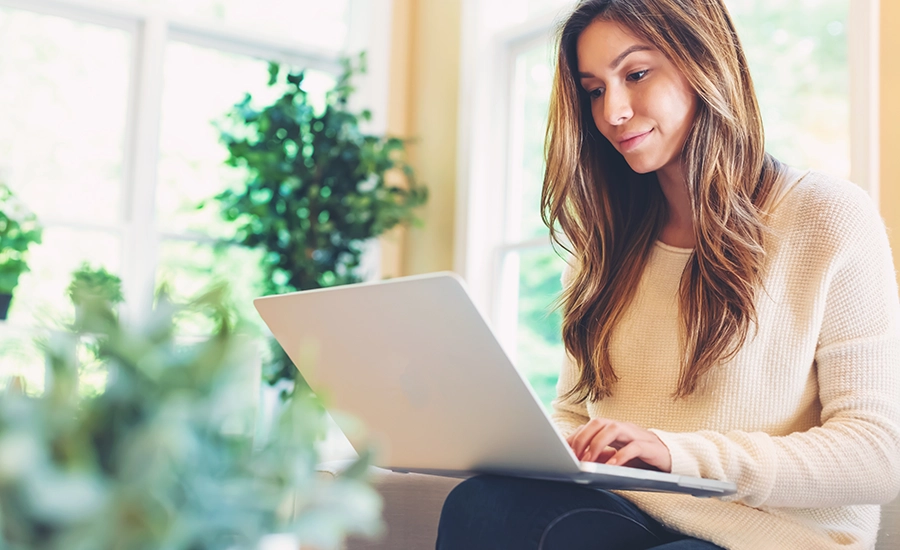 woman on laptop